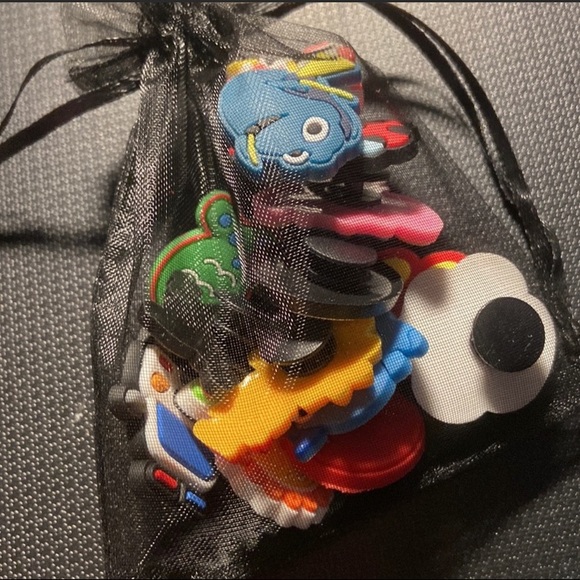 KIDS Mystery Box !!!!!! 5 items plus a bonus - Picture 9 of 14